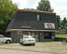 9921 Maccorkle Ave, Charleston, WV for rent Primary Photo- Image 1 of 9