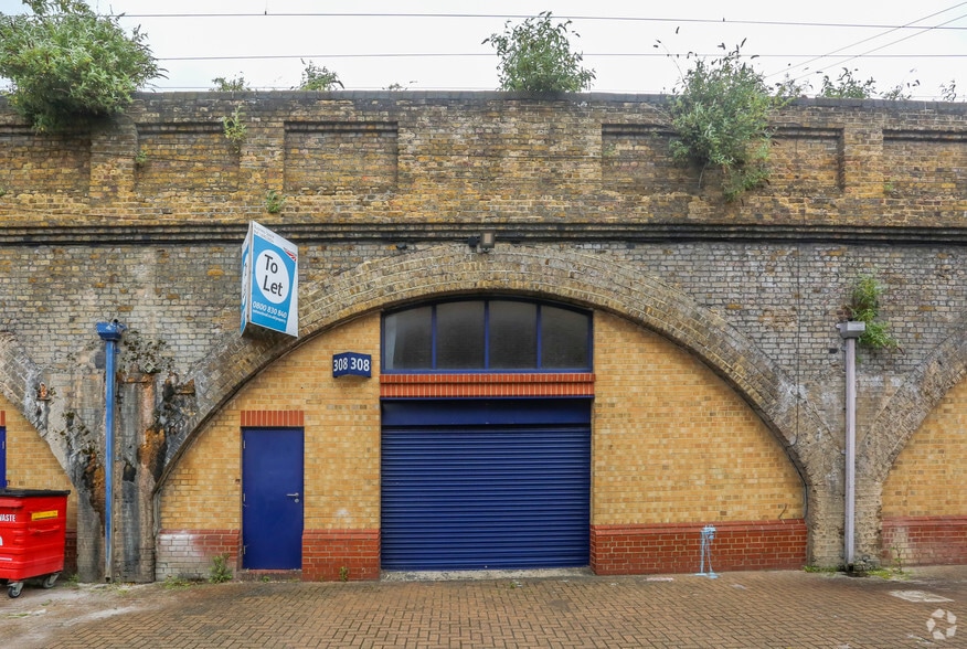 305-310 Harrow Rd, London to rent - Building Photo - Image 2 of 5