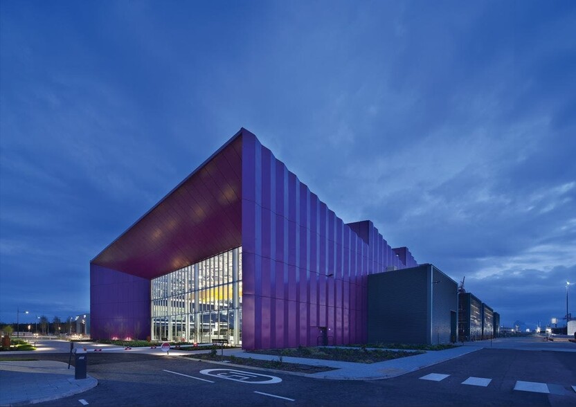 2 Inchinnan Rd, Renfrew to rent - Building Photo - Image 2 of 12