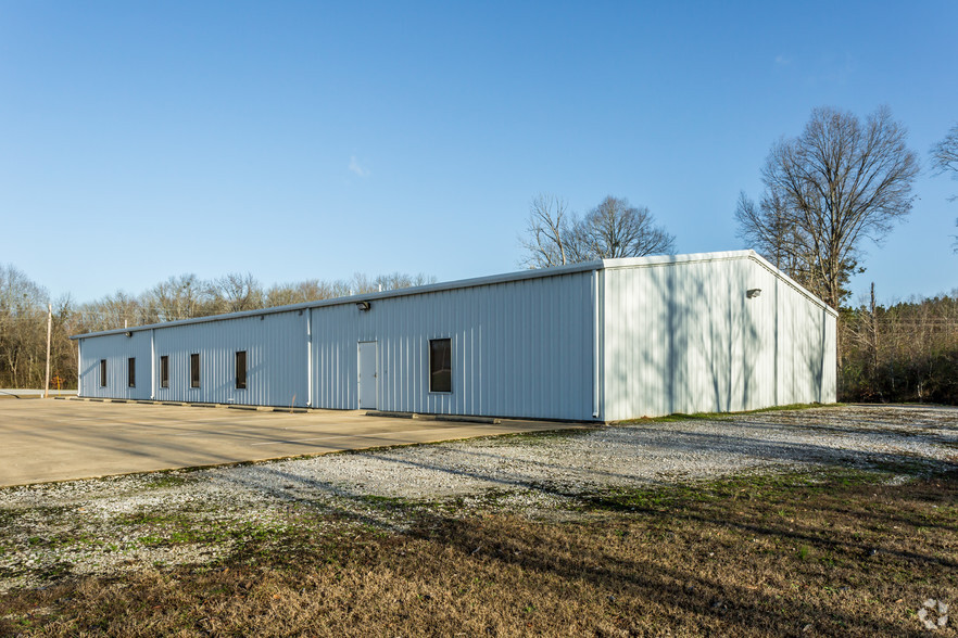 1510 Munsford Dr, New Albany, MS for rent - Building Photo - Image 2 of 3