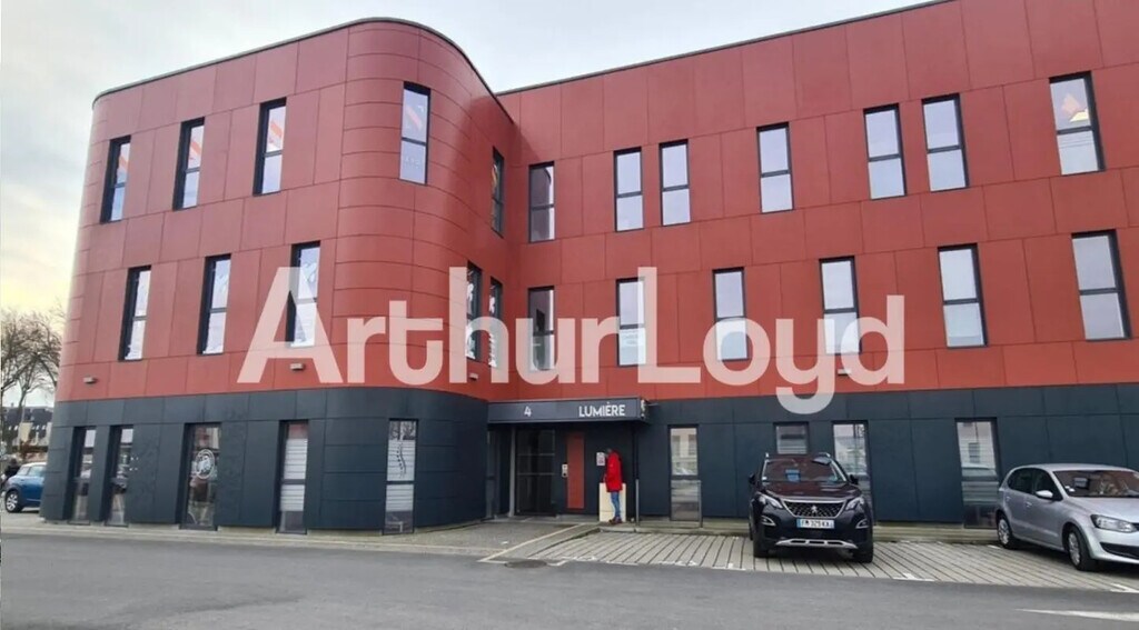 Location Bureaux 182 m² - Photo 1