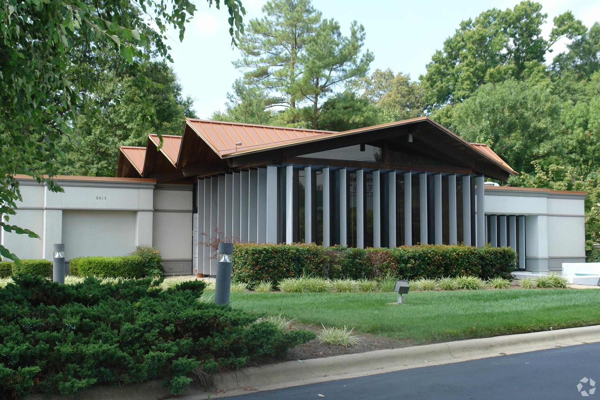 8415 Pineville-matthews Rd, Charlotte, NC for sale Primary Photo- Image 1 of 9