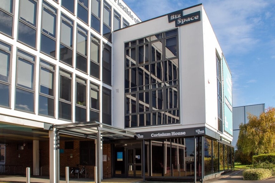 Corinium Ave, Gloucester to rent - Building Photo - Image 3 of 7