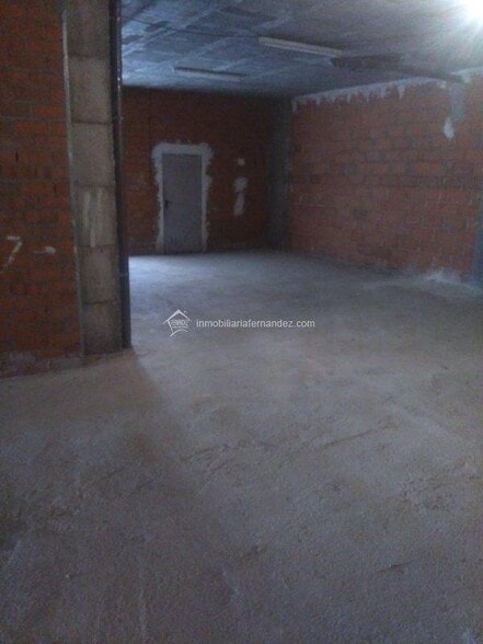 Retail in Cáceres, Cáceres for sale - Building Photo - Image 3 of 8