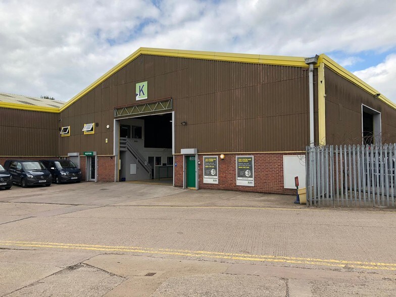 Atherstone St, Tamworth to rent - Building Photo - Image 3 of 4