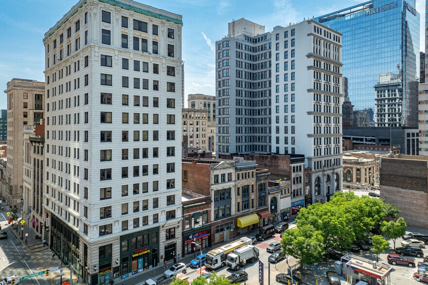 231 E Baltimore St, Baltimore, MD for sale - Primary Photo - Image 1 of 12