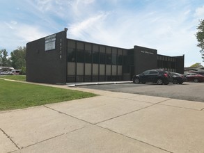 14716 Allen Rd, Taylor, MI for rent Building Photo- Image 1 of 24