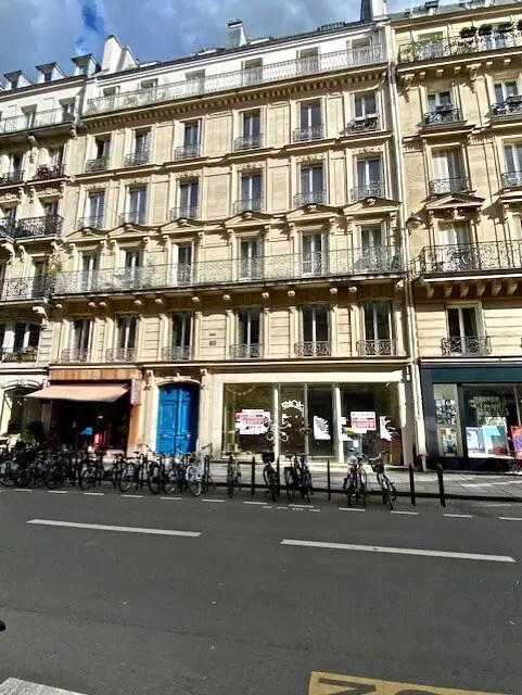 Retail in Paris to rent Building Photo- Image 1 of 9