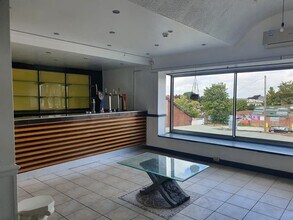 Heath Ln, Stourbridge to rent Interior Photo- Image 2 of 4