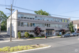 520 Westfield Ave, Elizabeth, NJ for sale Primary Photo- Image 1 of 1