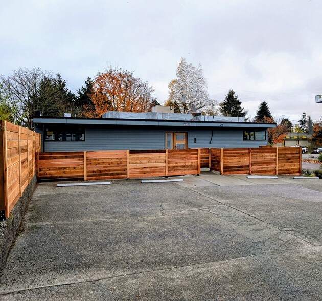 7701 15th Ave NW, Seattle, WA for rent - Building Photo - Image 3 of 11