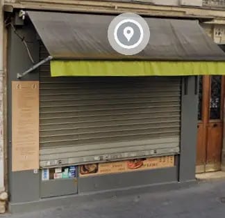 Retail in Paris to rent - Building Photo - Image 1 of 2
