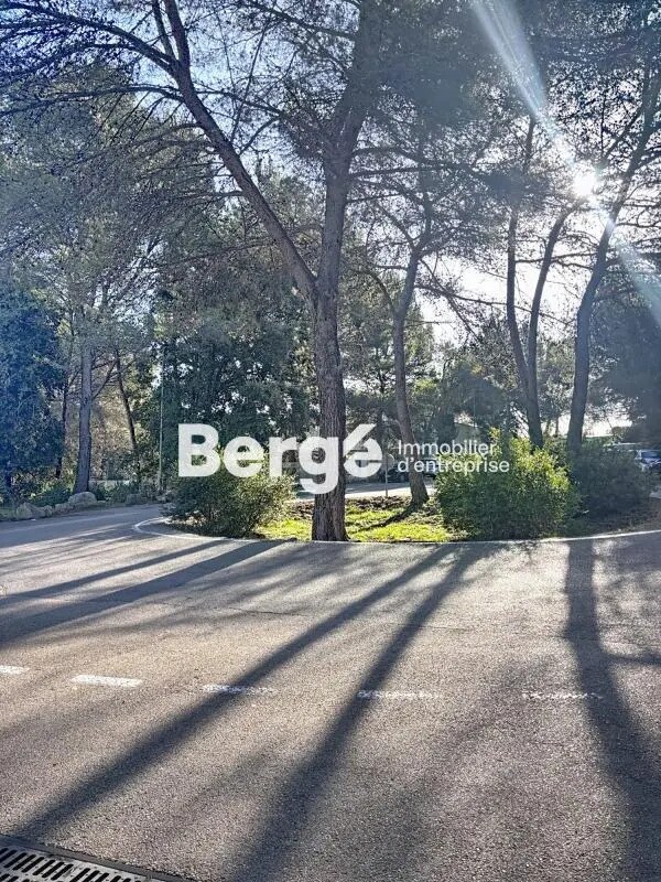 Light Industrial in Antibes to rent Building Photo- Image 1 of 5