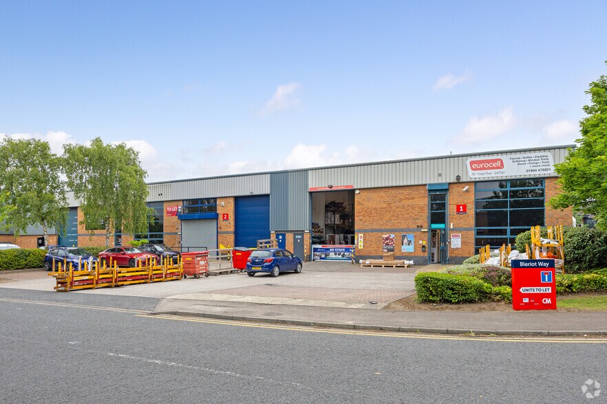 Bleriot Way, York to rent - Primary Photo - Image 1 of 3
