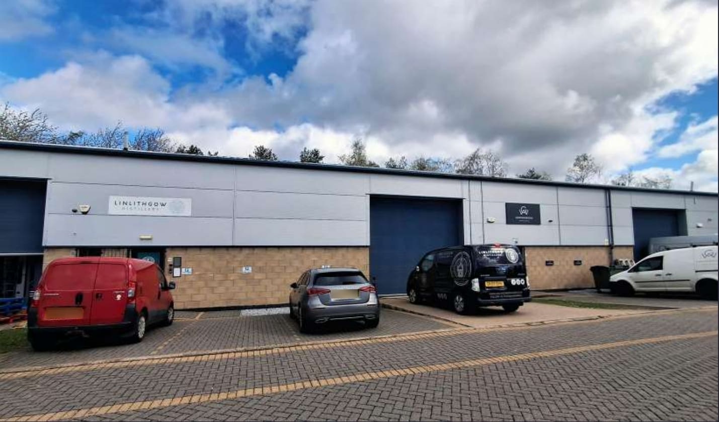 Mill Rd, Linlithgow to rent Building Photo- Image 1 of 7