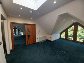 Church Rd, Leatherhead for sale Interior Photo- Image 2 of 6