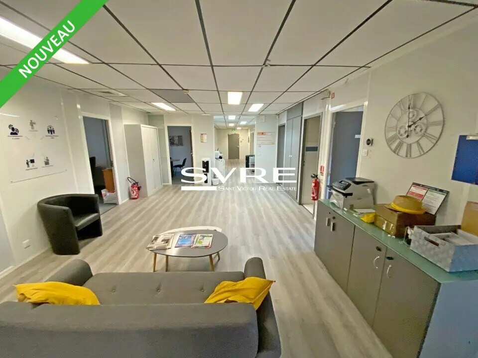 Office in Aubagne for sale Interior Photo- Image 1 of 3