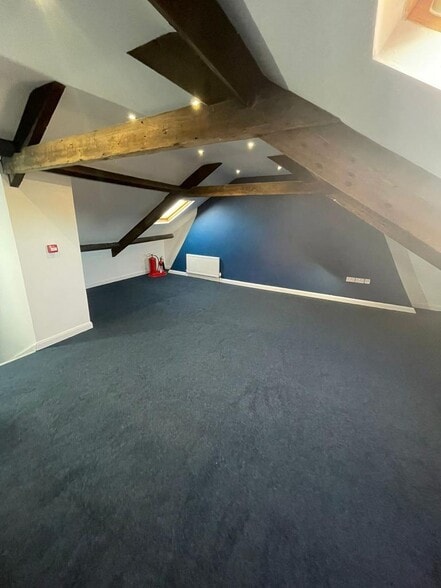 8 Frederick St, Sunderland to rent - Building Photo - Image 2 of 7