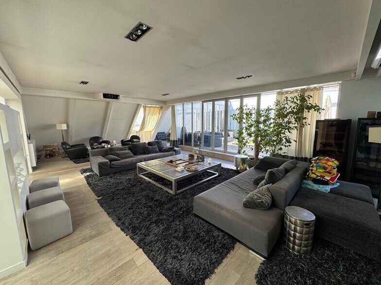 Office in Toulouse for sale - Building Photo - Image 2 of 6