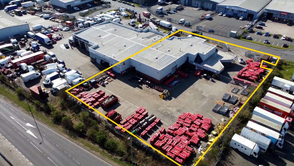 16 James St, Bellshill to rent - Building Photo - Image 2 of 4