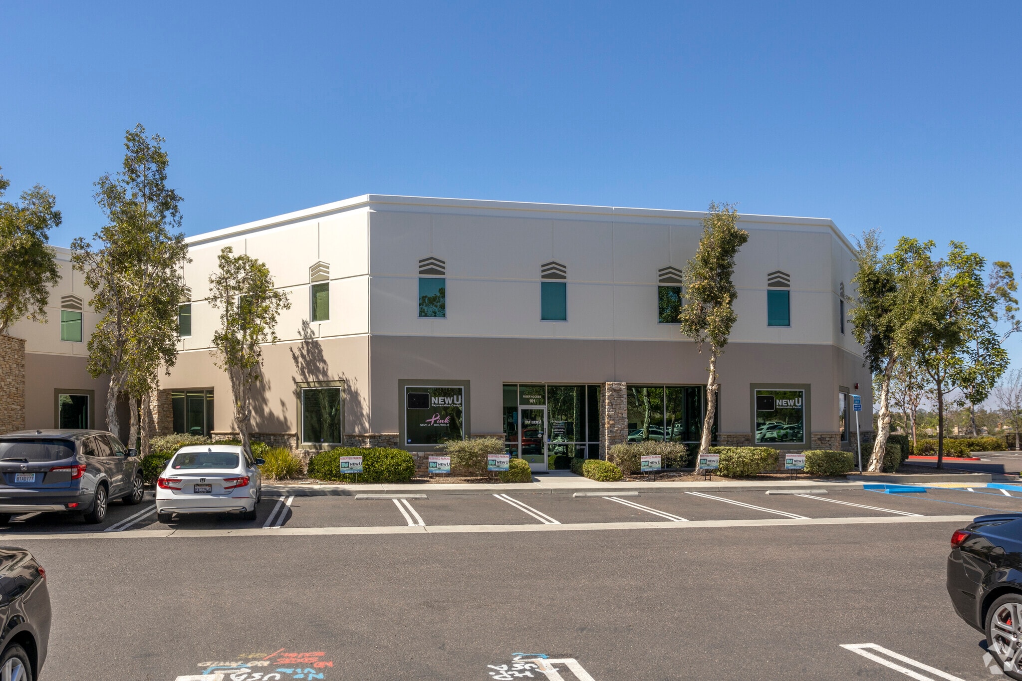 1315 Hot Springs Way, Vista, CA for sale Primary Photo- Image 1 of 4