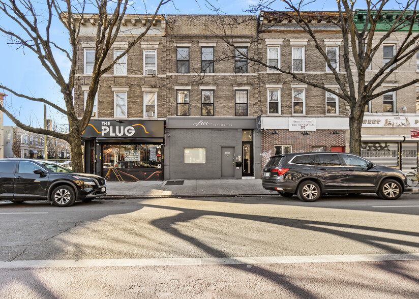 426 Rogers Ave, Brooklyn, NY for sale - Primary Photo - Image 1 of 7