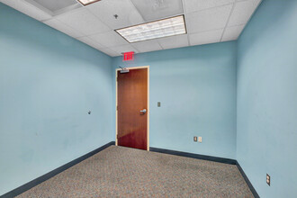 20925 Professional Plz, Ashburn, VA for rent Building Photo- Image 2 of 11