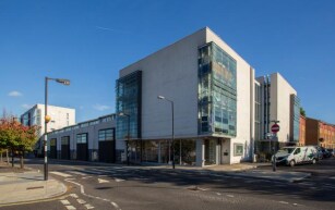 33-35 Brayards Rd, London to rent Primary Photo- Image 1 of 2