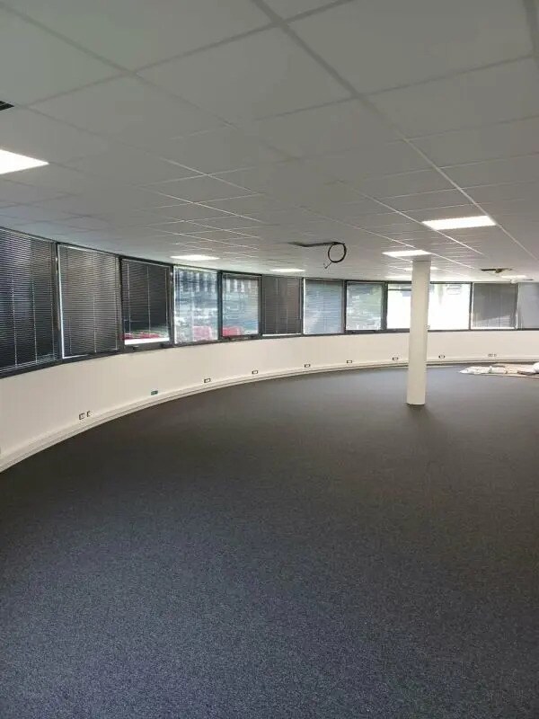 Office in Mérignac to rent Building Photo- Image 1 of 12