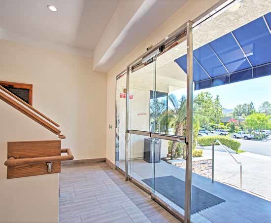 31225 La Baya Dr, Westlake Village, CA for rent - Interior Photo - Image 3 of 13