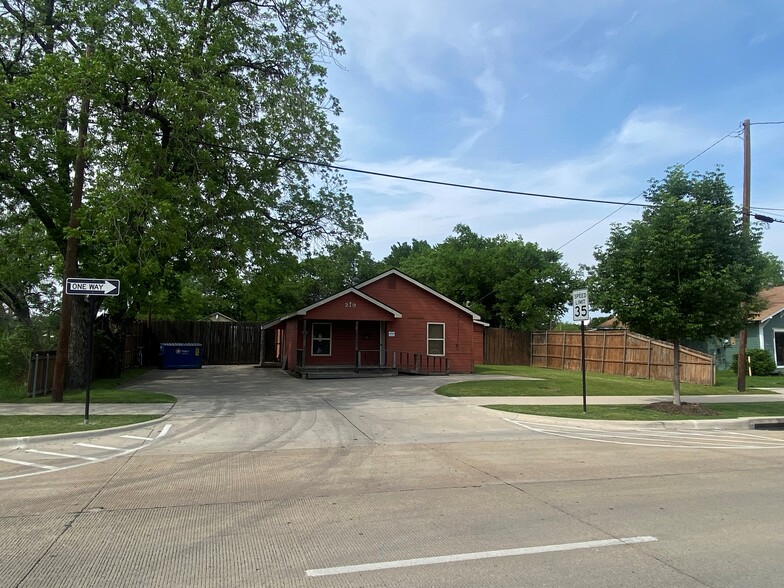 219 E Main St, Lewisville, TX for sale - Primary Photo - Image 1 of 1