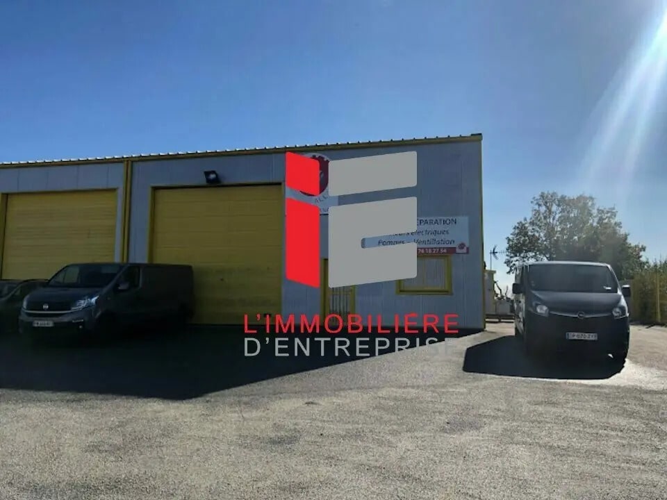 Location Local d'activités 457 m² - Photo 1