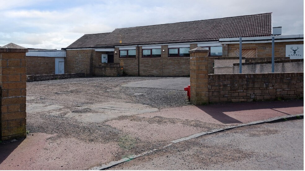 50 Kelso Av, Lesmahagow for sale - Primary Photo - Image 1 of 7