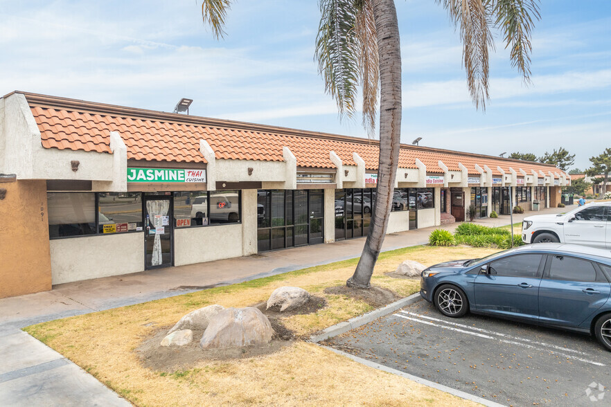 1035-1091 S Mt Vernon Ave, Colton, CA for rent - Building Photo - Image 3 of 8