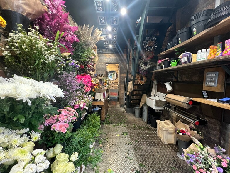 6 Castle Sq, Brighton for sale - Building Photo - Image 2 of 7