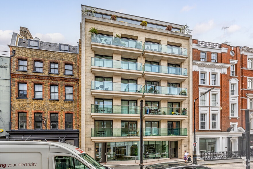 23-24 Newman St, London for sale - Primary Photo - Image 1 of 1