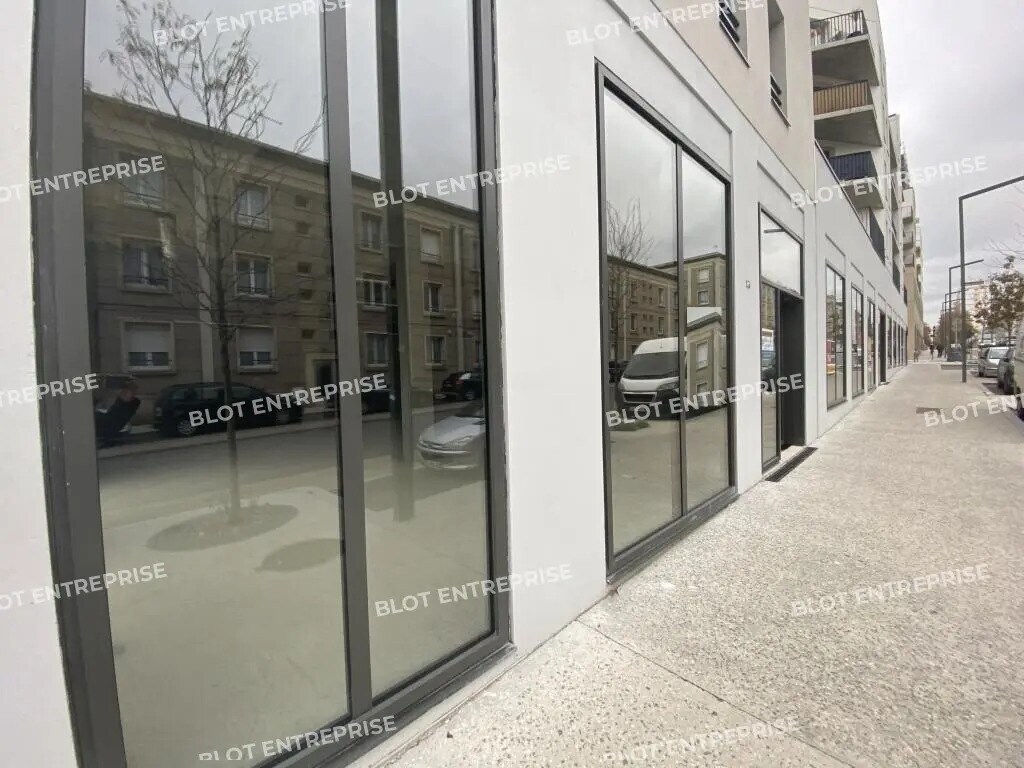 Vente Commerce 228 m² - Photo 1