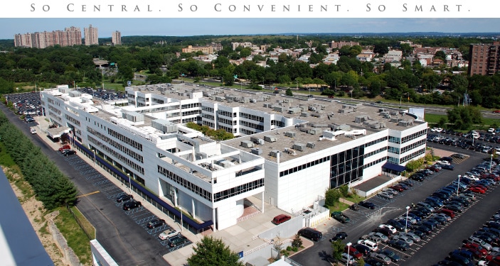 1200 Waters Pl, Bronx, NY to rent - Building Photo - Image 2 of 6