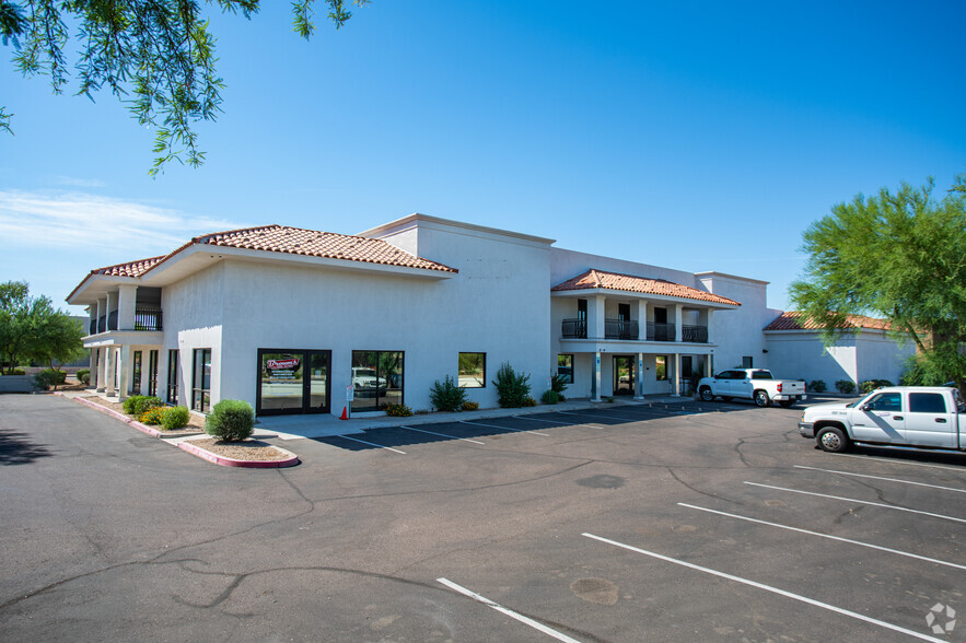 7995 E Paradise Ln, Scottsdale, AZ for sale - Primary Photo - Image 1 of 12