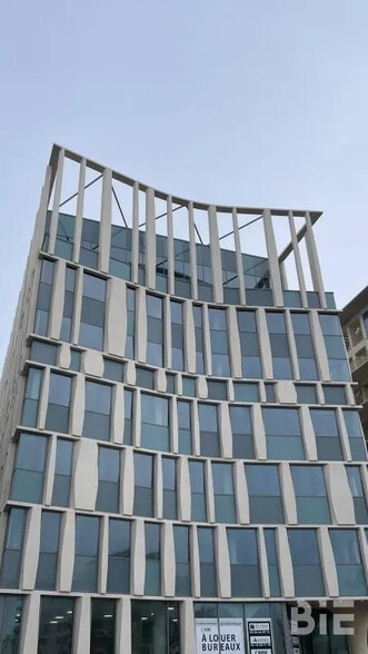 Office in Bordeaux to rent - Building Photo - Image 1 of 7