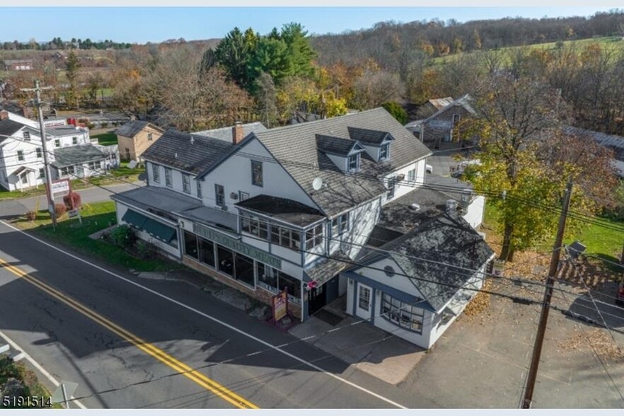 371 Pittstown Rd, Pittstown, NJ for sale - Building Photo - Image 1 of 30