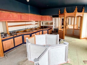 4 Promenade, Penzance to rent Interior Photo- Image 1 of 5