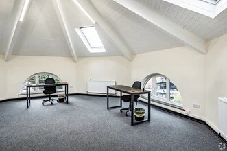 1-11 Liverpool Rd N, Liverpool to rent Interior Photo- Image 2 of 4