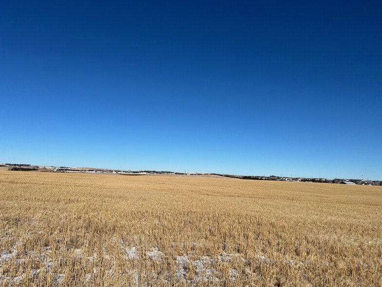 2008 21st St W, Dickinson, ND for sale - Building Photo - Image 2 of 3