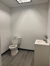 20725 NE 16th Ave, Miami, FL to rent Interior Photo- Image 2 of 5