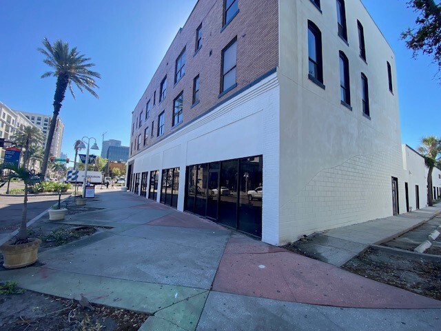 900-912 Central Ave, Saint Petersburg, FL to rent - Building Photo - Image 2 of 10