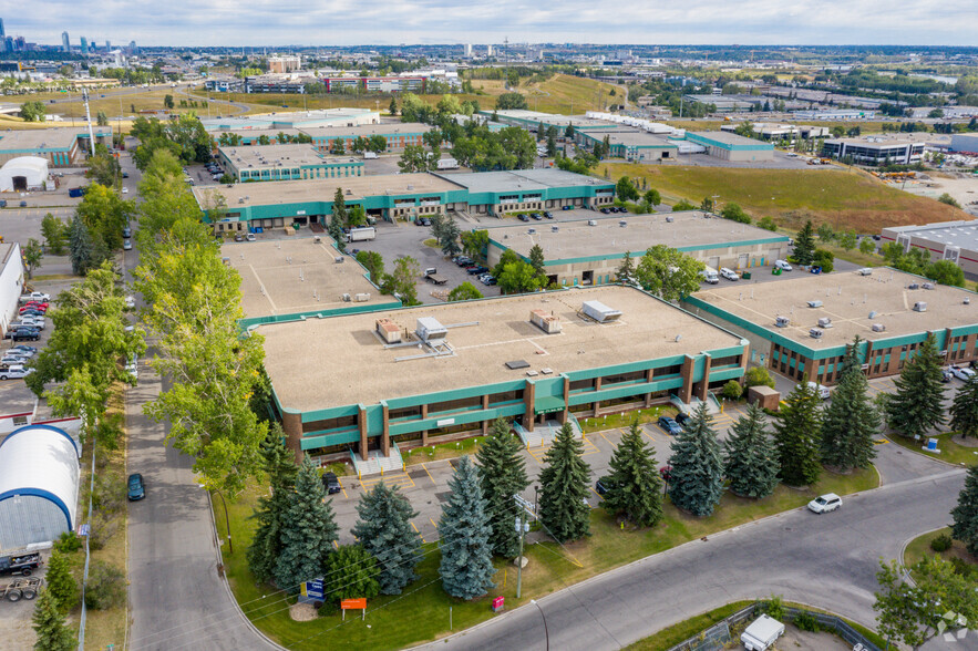 550 71st Ave SE, Calgary, AB for rent - Aerial - Image 2 of 6