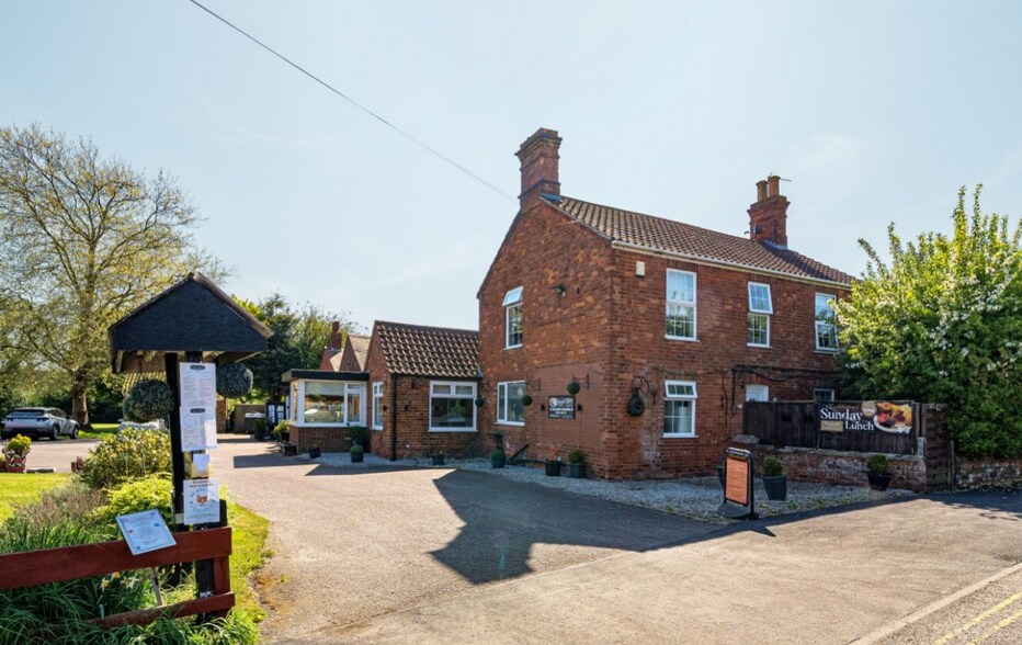 46 High St, Burgh Le Marsh for sale - Building Photo - Image 3 of 10