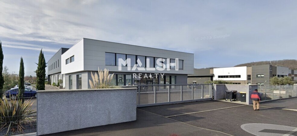 Office in Beynost to rent - Building Photo - Image 1 of 8