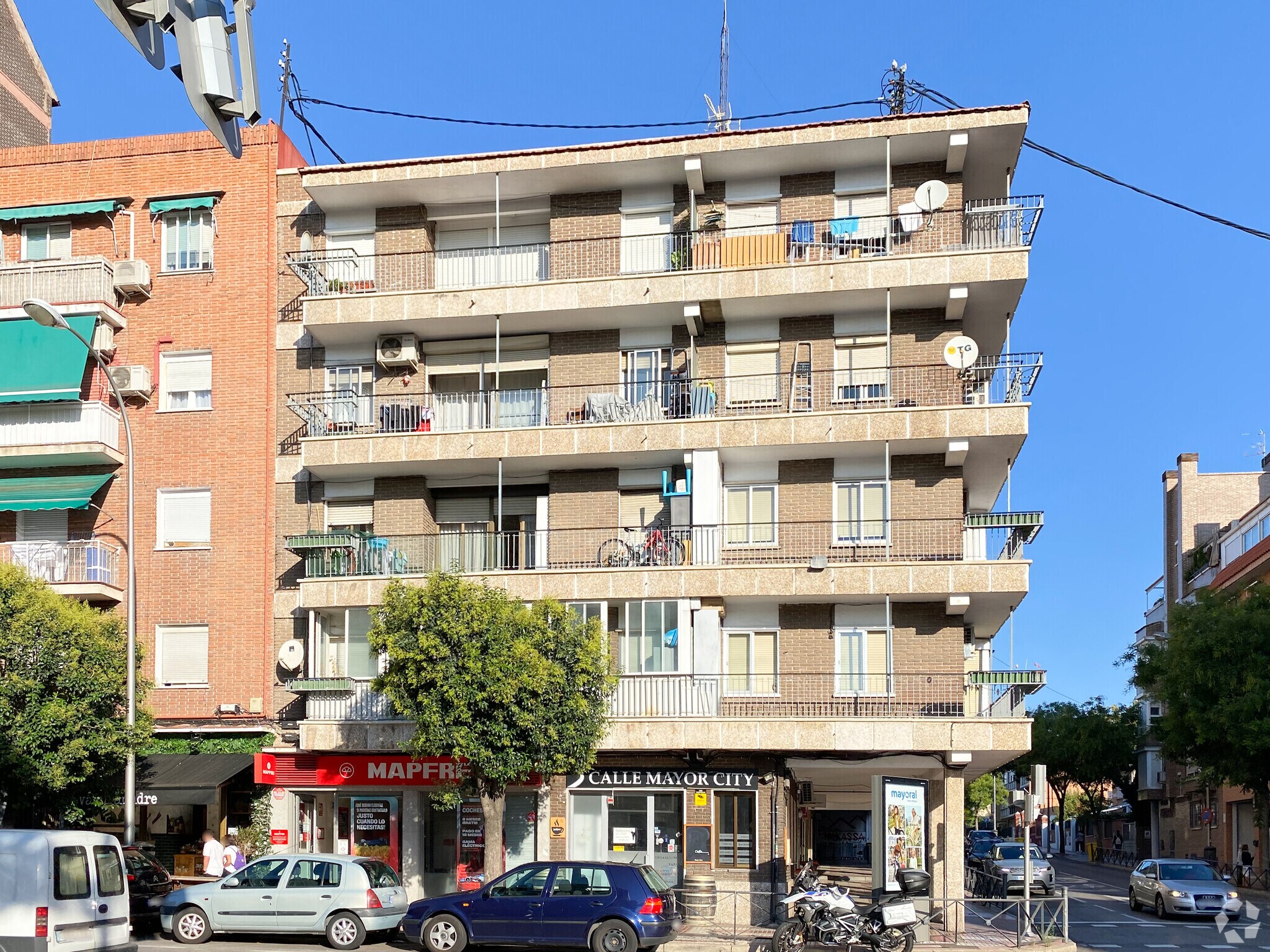 Calle Gutiérrez Canales, 1, Madrid, Madrid for sale Primary Photo- Image 1 of 1